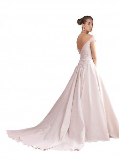 Off the Shoulder Sweetheart Ball Gown Satin Wedding Dress Canada